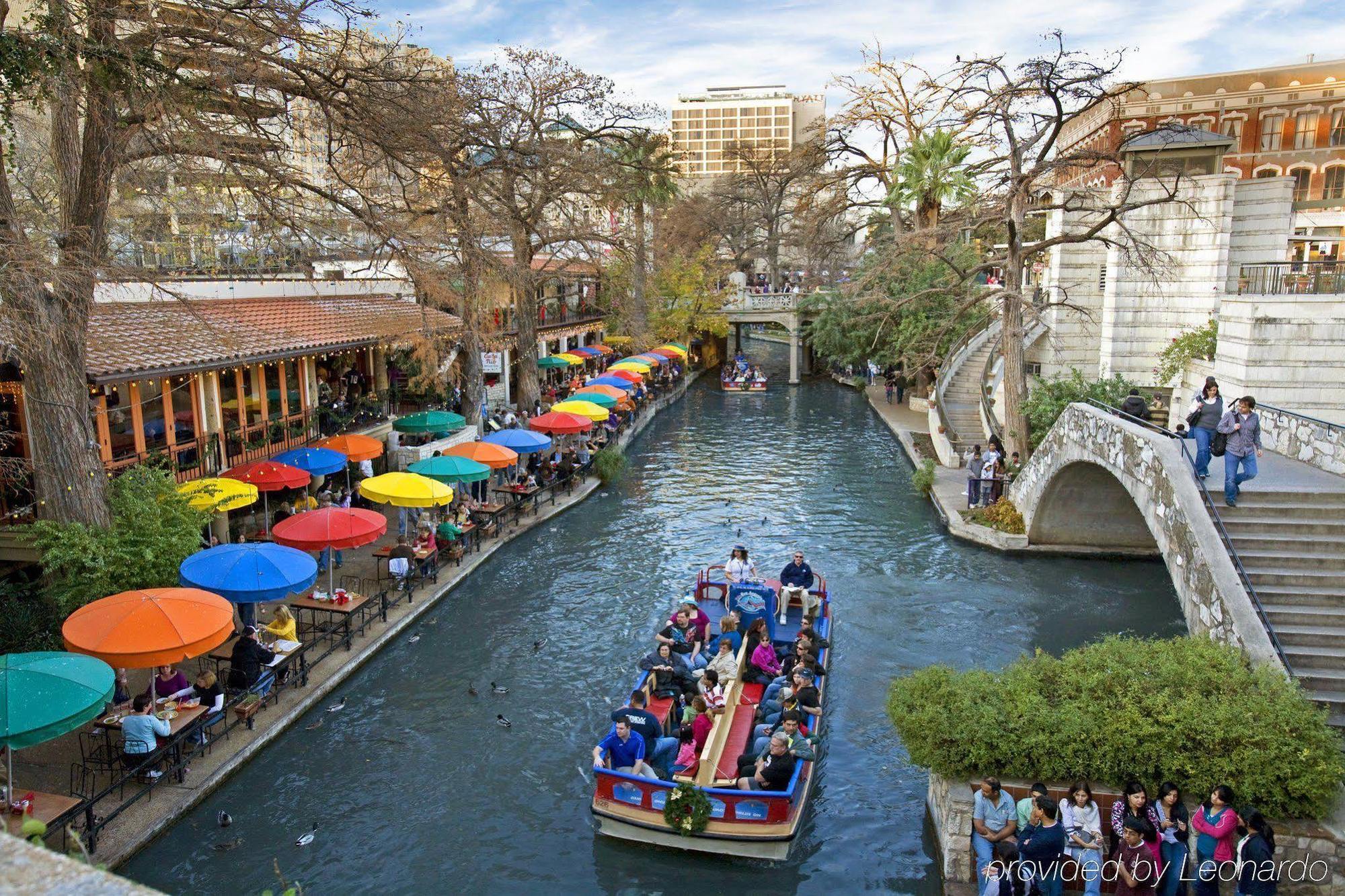 คอมฟอร์ต สวีท อลาโม / ริเวอร์ วอล์ค Hotel ซานอันโตนิโอ ภายนอก รูปภาพ