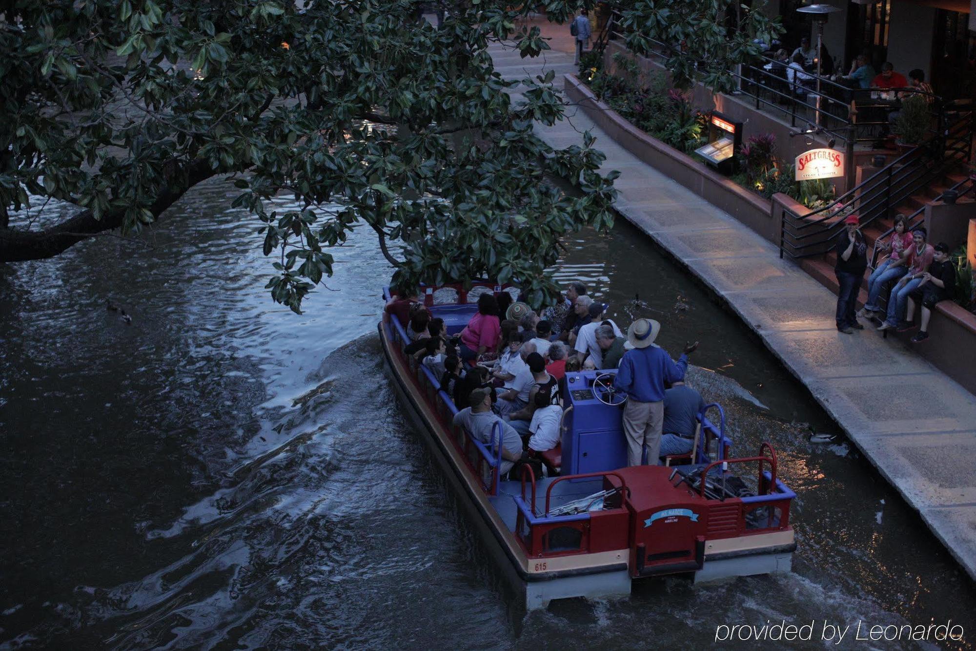 คอมฟอร์ต สวีท อลาโม / ริเวอร์ วอล์ค Hotel ซานอันโตนิโอ ภายนอก รูปภาพ